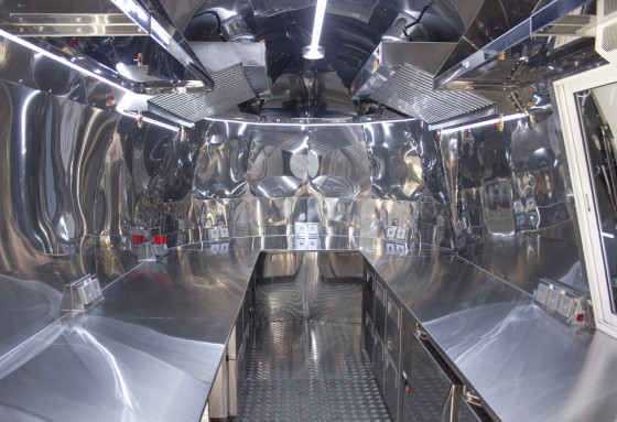 Примеры использования – Eaty Prime мобильная кухня и склад на SL-7V и SL-5