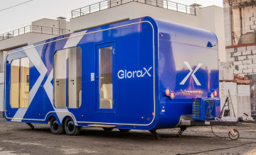 ультрасовременный мобильный офис продаж от MOBITRUCK для одной из крупнейших строительных компаний GloraX - фото - 10