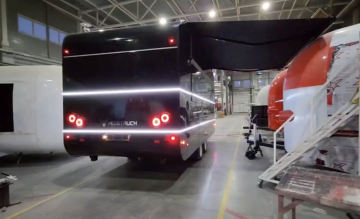 фудтрак на пневмоподвеске. Клиренс от 0 до 500 мм. Мобитрак. МТ-6 - фото - 1