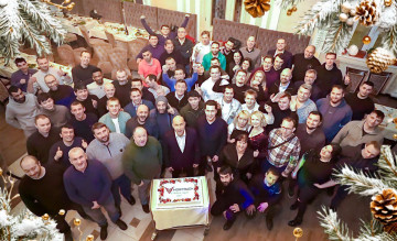 на фото команда MOBITRUCK - фото - 1